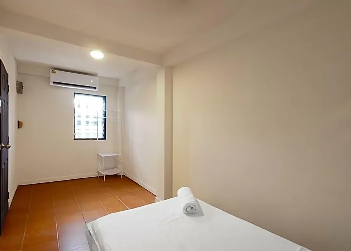 Rq Huai Khwang By Collection O